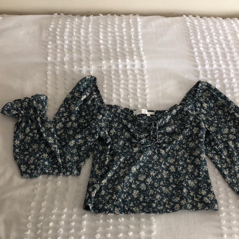 Flowy Blouse. Worn once! Size large